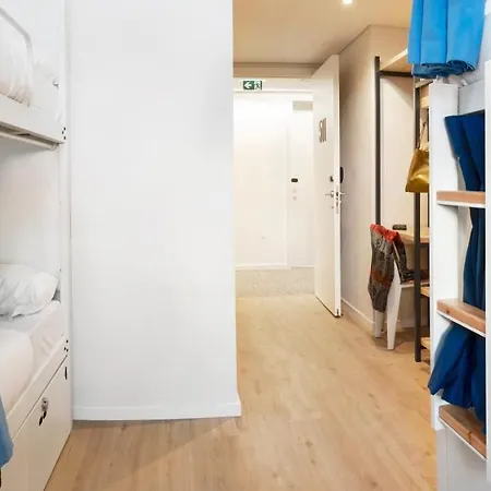 The House Baixa Albergue