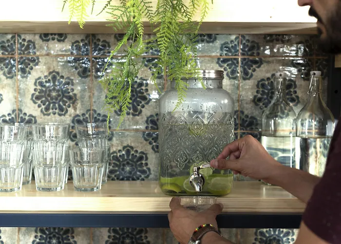 The House Baixa Hostel *