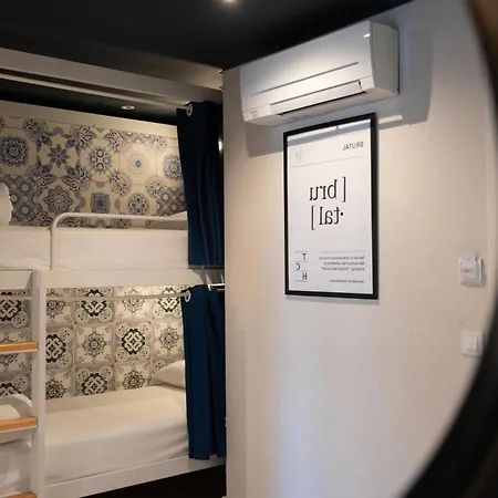 The House Baixa Hostel Lisbon