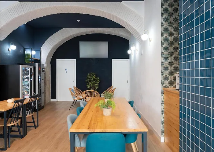 אכסניה The House Baixa